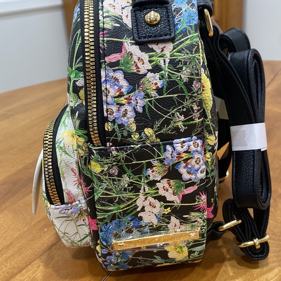 NWT. Betsey Johnson floral puppy, mini backpack/purse. - Picture 3 of 13